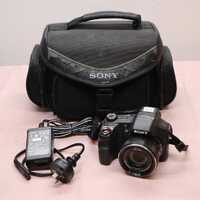 Sony Cyber-shot DSC-HX200V 18.2MP Digital Camera Image 1