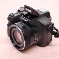 Sony Cyber-shot DSC-HX200V 18.2MP Digital Camera Image 4